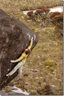 Sharma bouldering in Venezuela