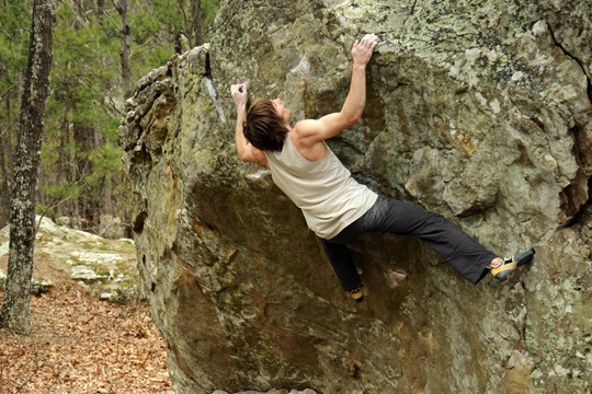 Daniel Woods bouldering in Arkansas DSC_4325