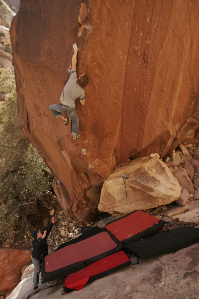 Pete Lowe on The Shining Path (V13) in Red Rocks Pete Lowe on The Shining Path (V13) in Red Rocks